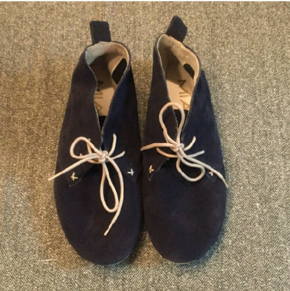 MIA suede lace-up up shoe blue